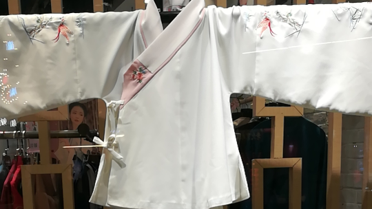 重回家的新袄裙